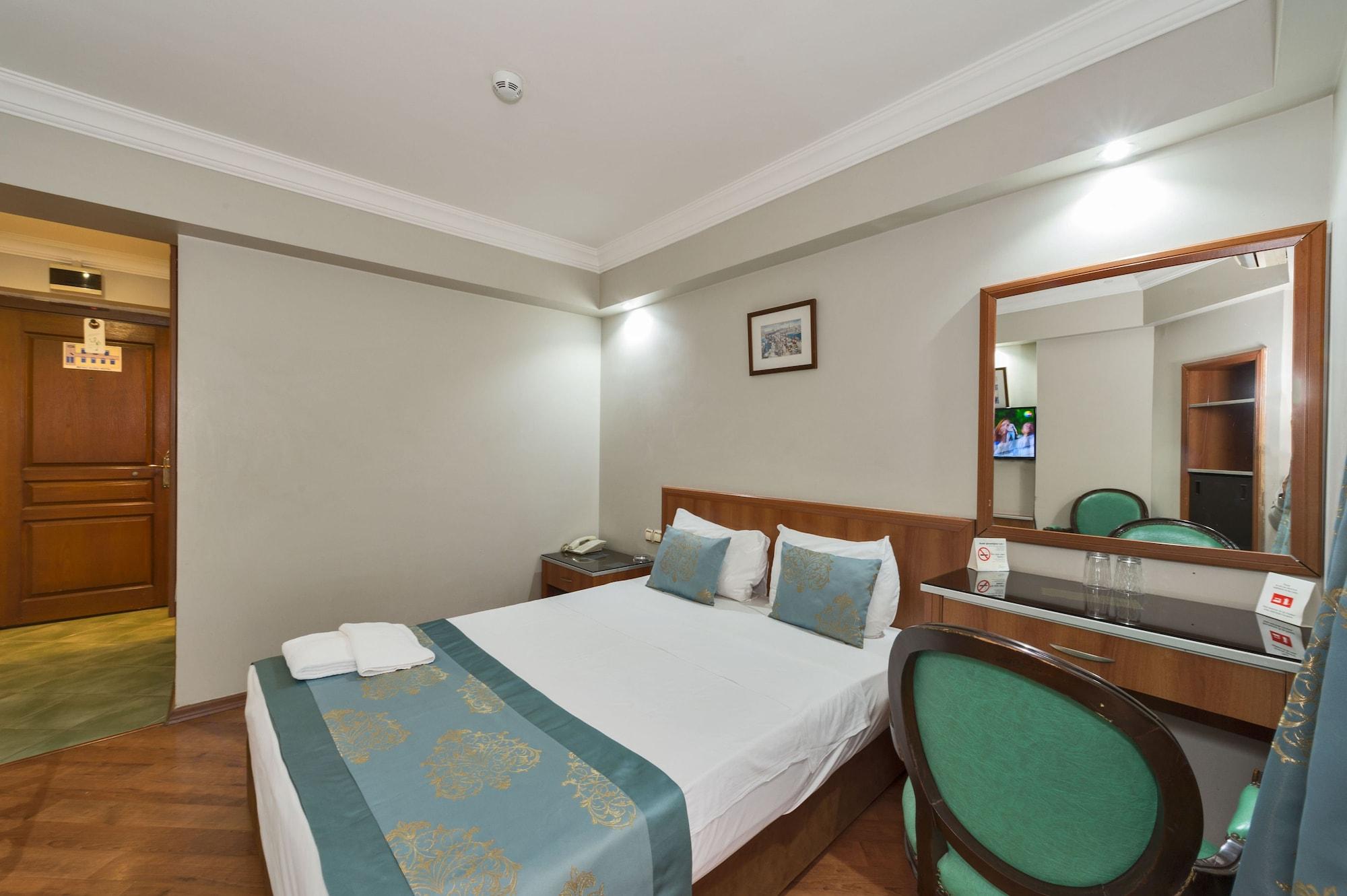 Beyaz Kugu Hotel Estambul Exterior foto